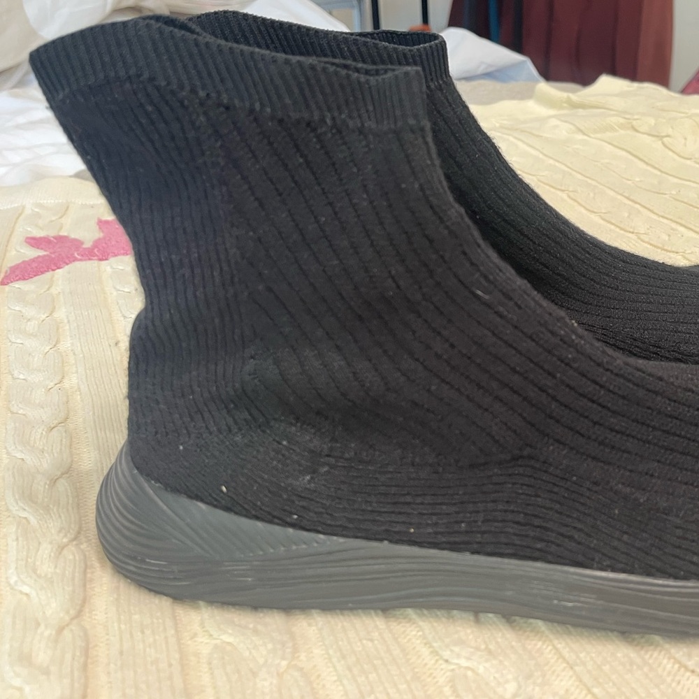 Tabi Black Knit Split-Toe Boots - Picture 2 of 5
